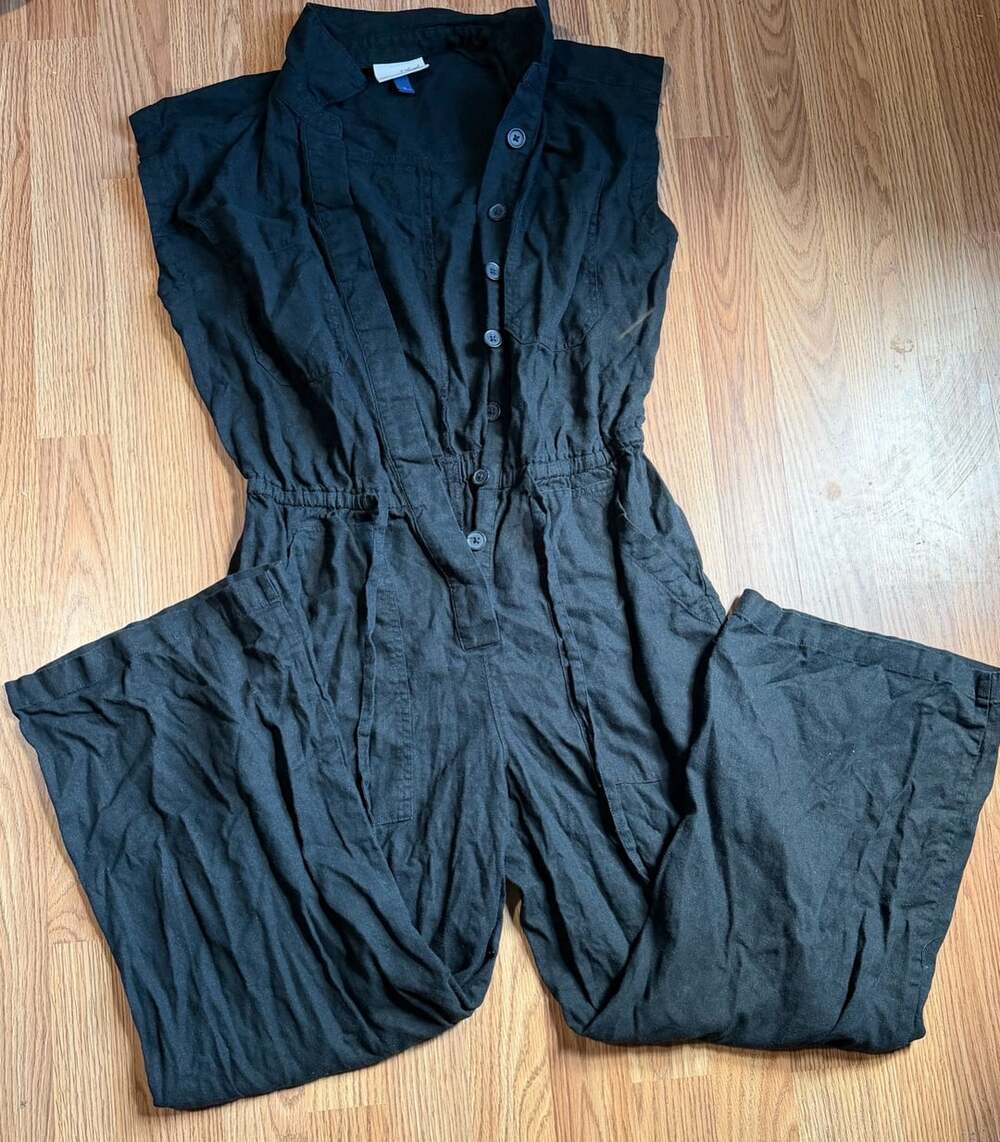 Universal Thread Jumpsuit Size 6 Black Sleeveless Wide Leg Utility Romper